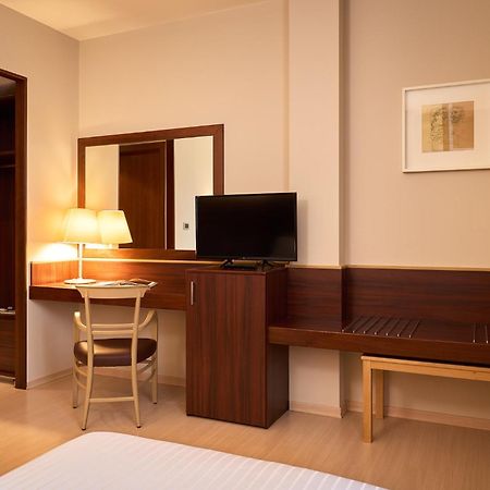 Delfina Palace Hotel Foligno Ngoại thất bức ảnh