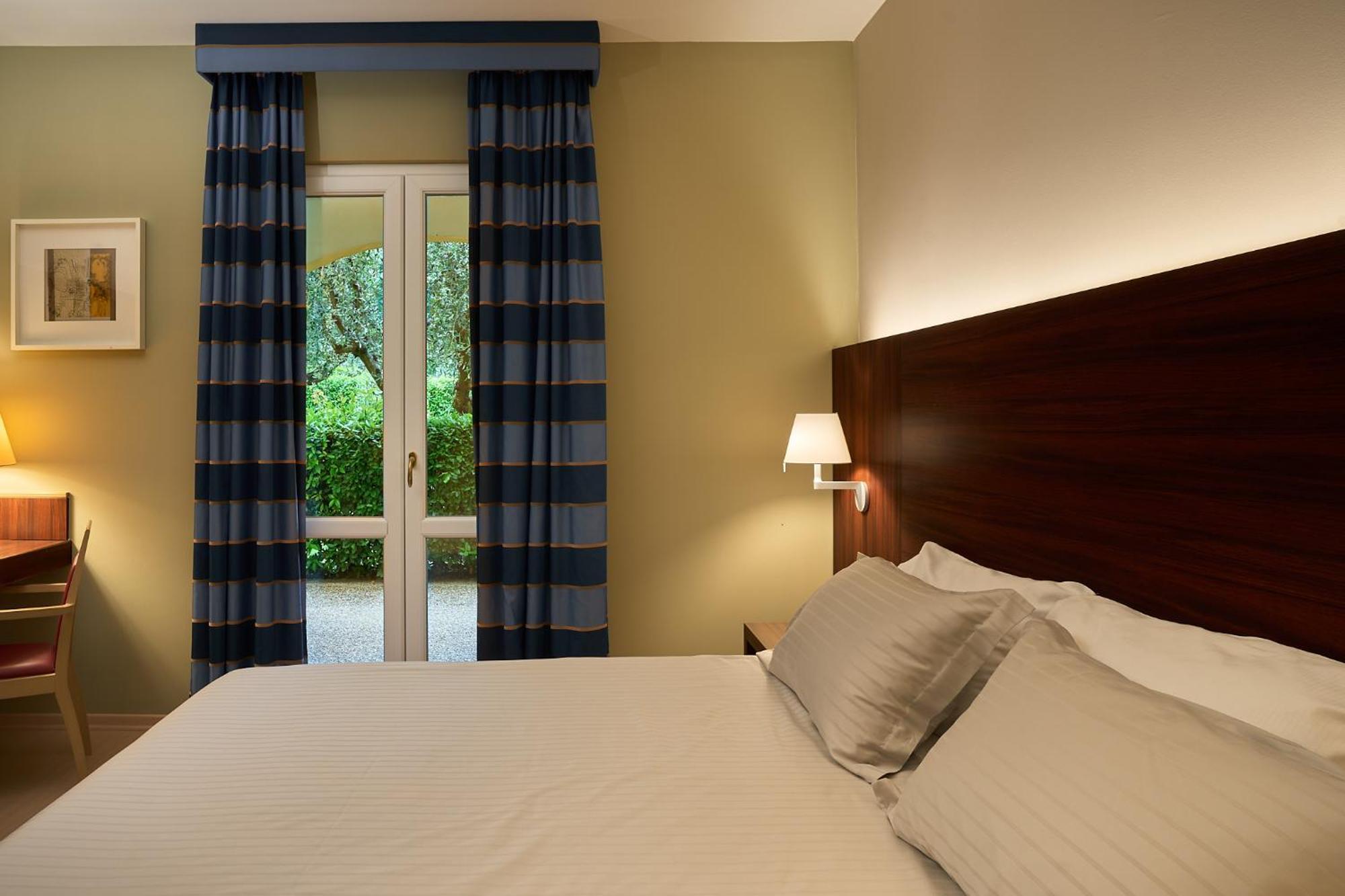 Delfina Palace Hotel Foligno Ngoại thất bức ảnh