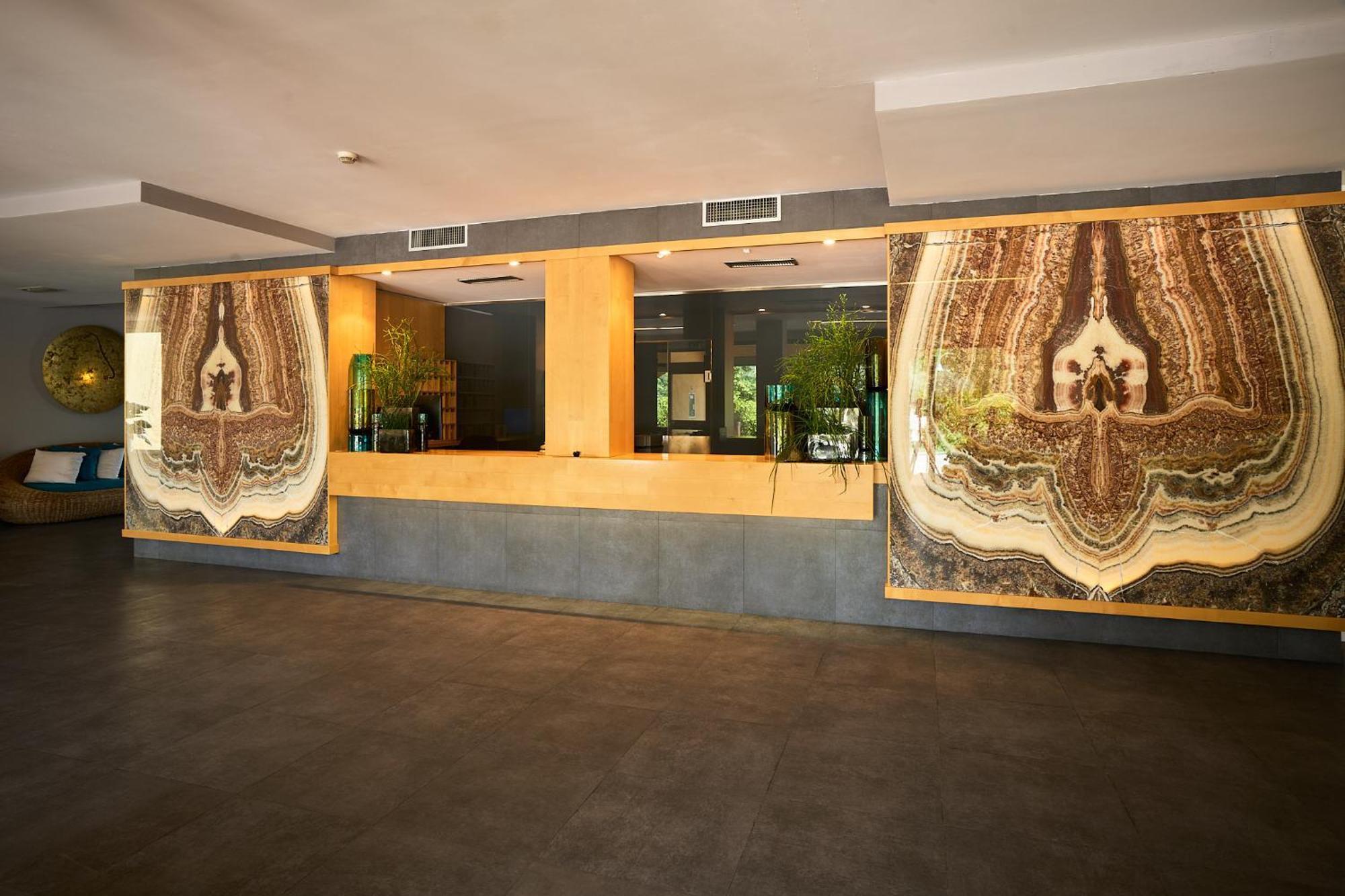 Delfina Palace Hotel Foligno Ngoại thất bức ảnh